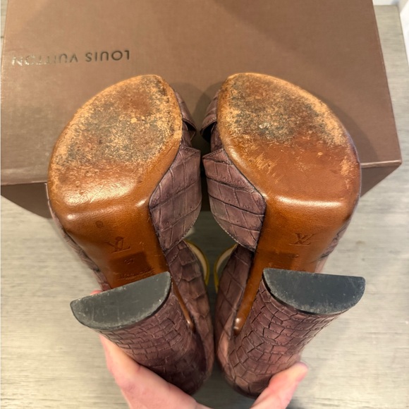 Louis Vuitton Fall 2013 Crocodile High Heel Sandal - Picture 4 of 5